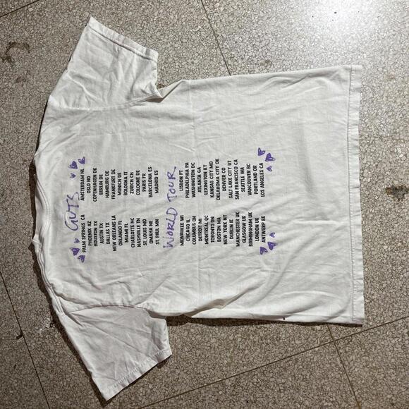 Guts preowned Medium Band T-shirt