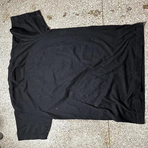 Ariana Grande Small Band T-shirt