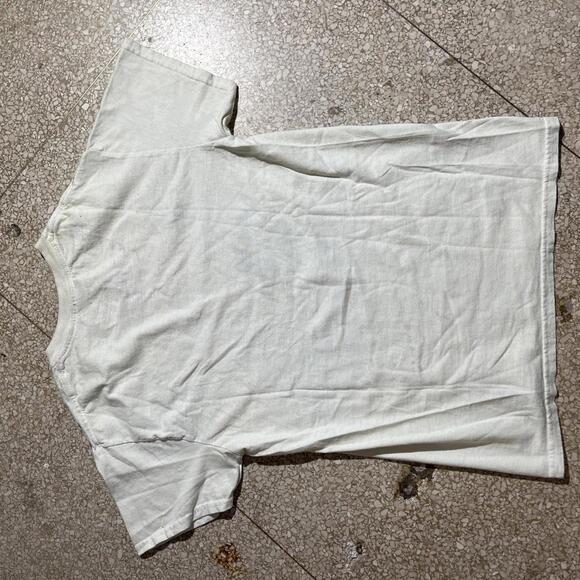 Queen Small PreOwned Graphic T-Shirt