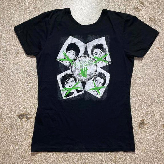 5 seconds of summer Preowned XLG Band T-shirt