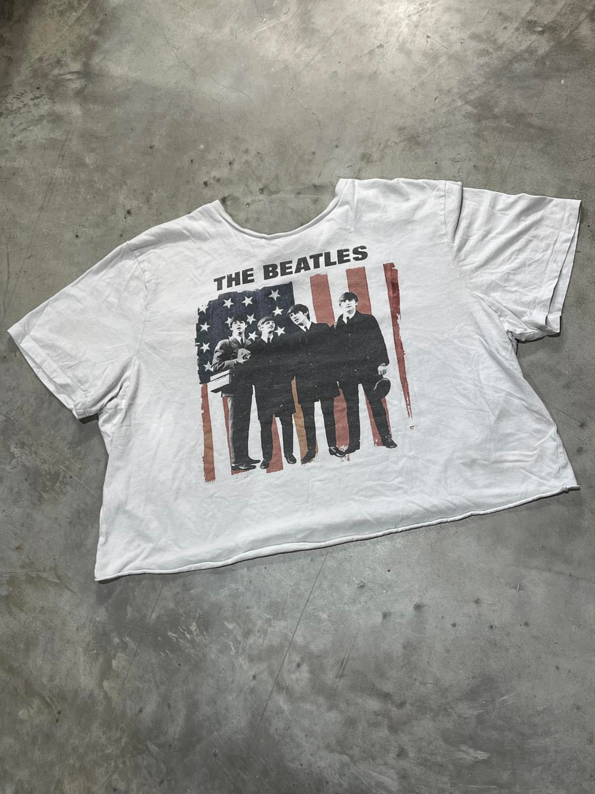 The Beatles Preowned 2XL Cropped Band T-shirt