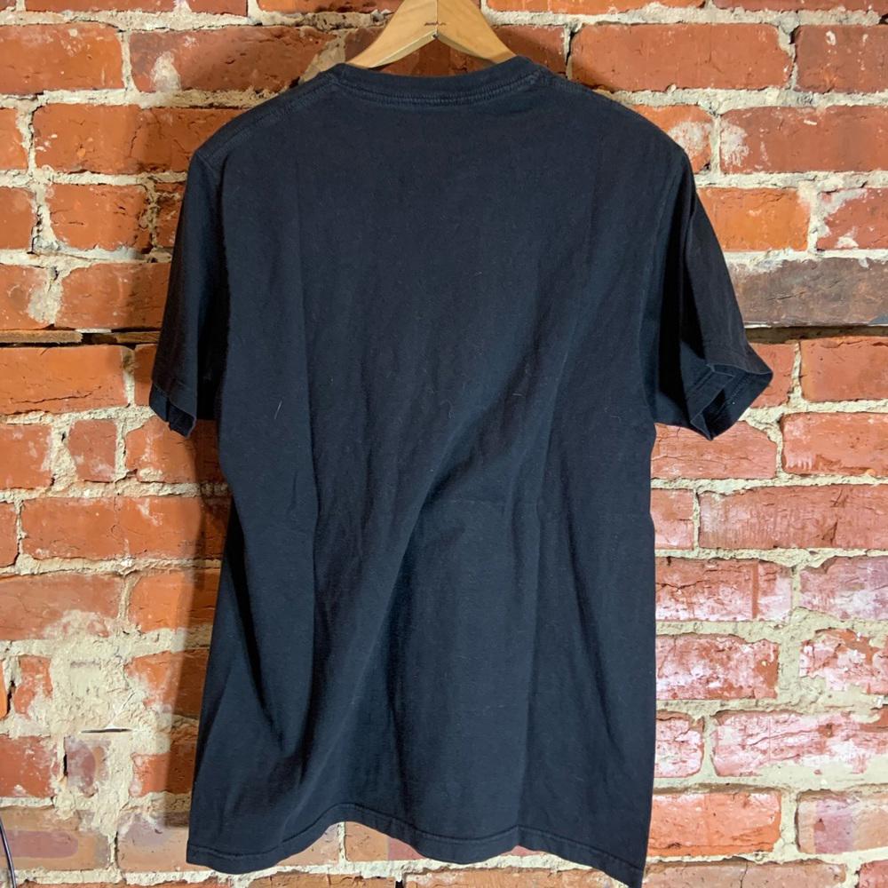 Aaliyah medium black graphic preowned T-shirt