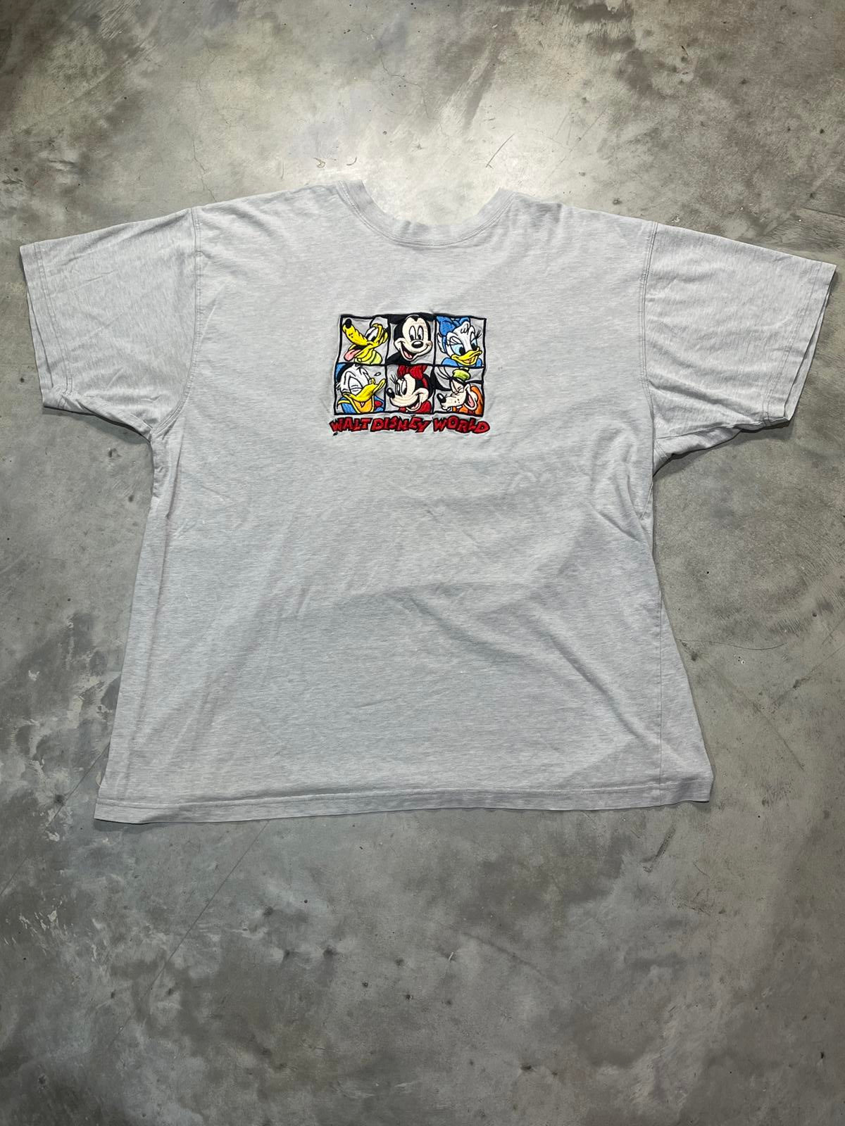 Walt Disney World Embroidered Preowned 2XL T-shirt