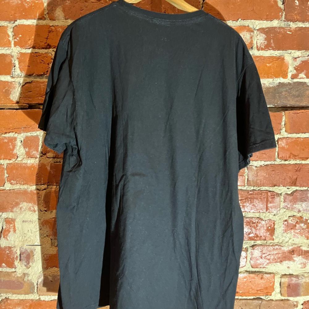 Selena  xlarge black graphic vintage preowned tshirt