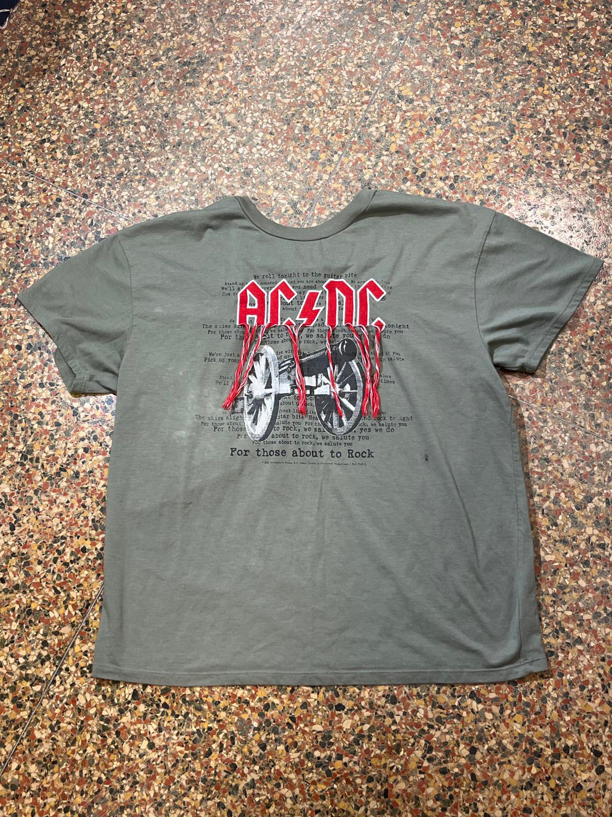 AC/DC preowned Medium Band T-shirt