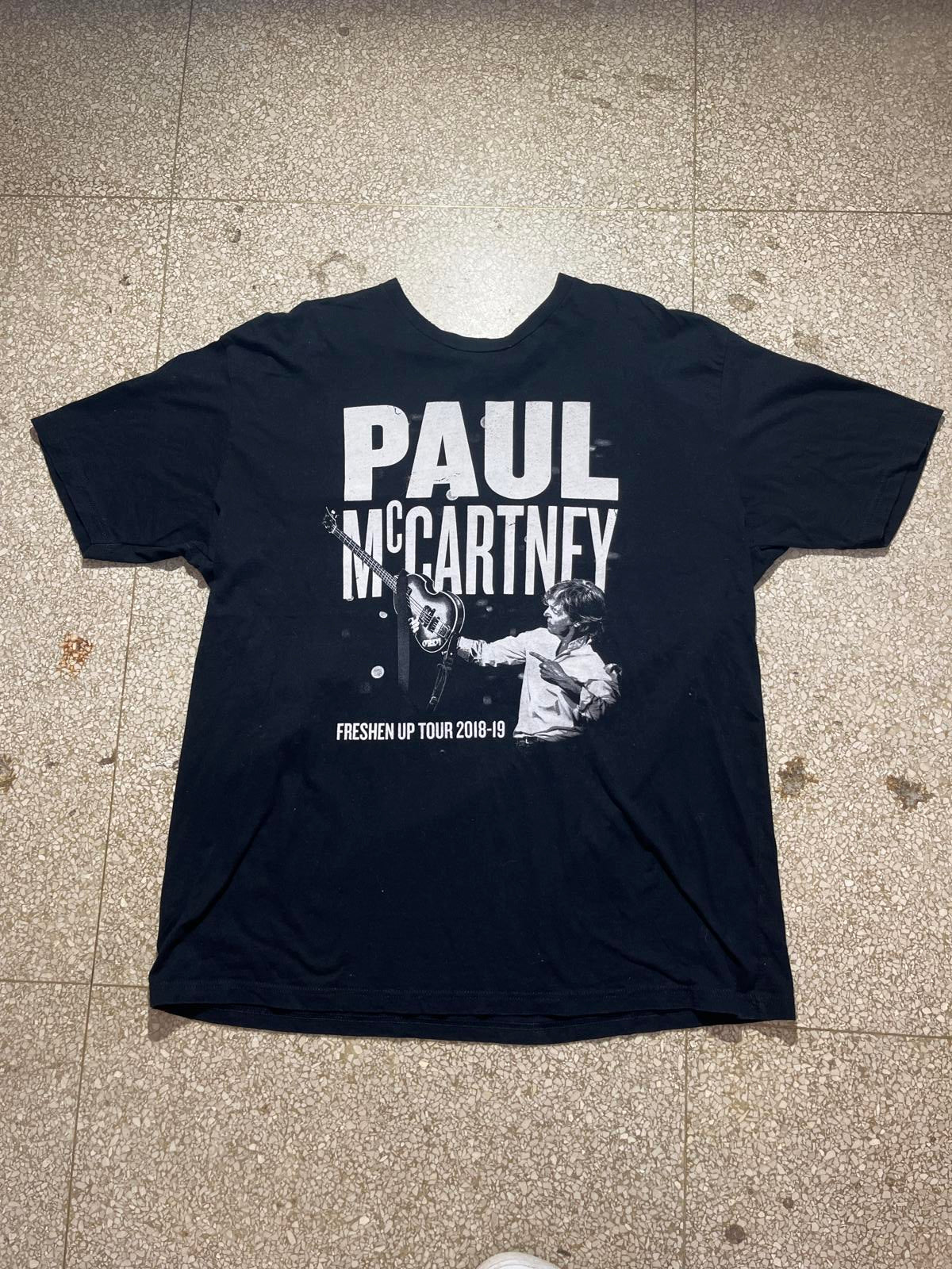 Paul McCartney PreOwned 2XL Band tshirt