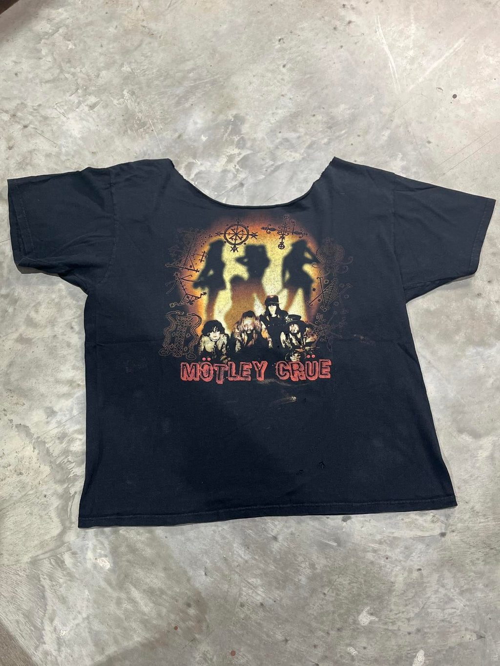 Motley Crue Preowned 2XL Band T-shirt