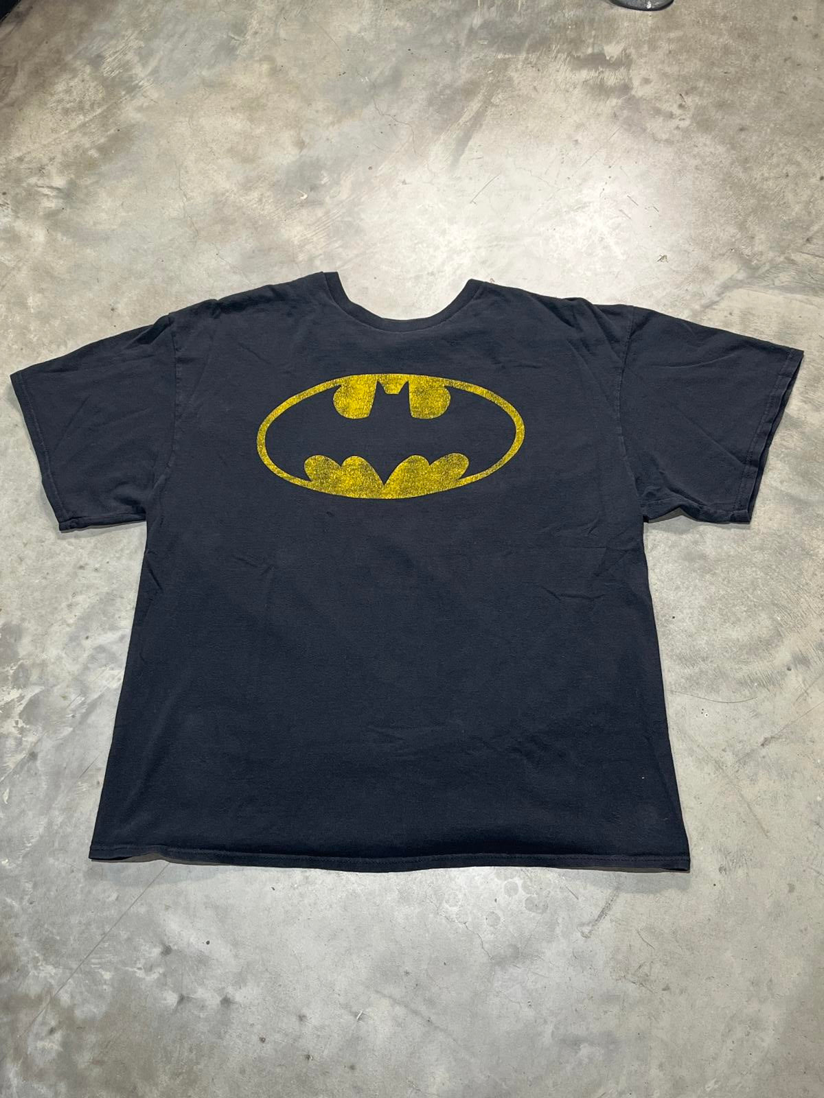Batman Preowned XL T-shirt