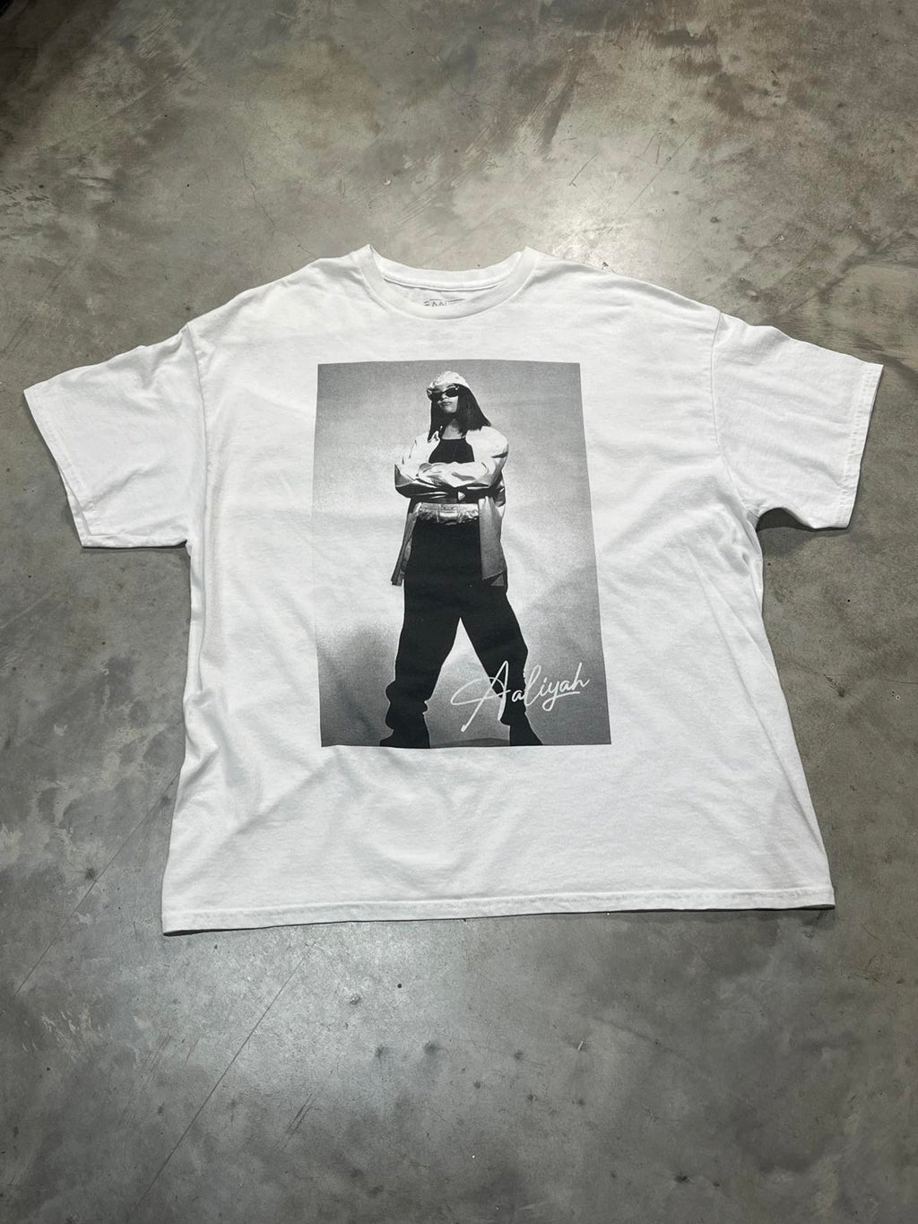Aaliyah Preowned XL T-shirt