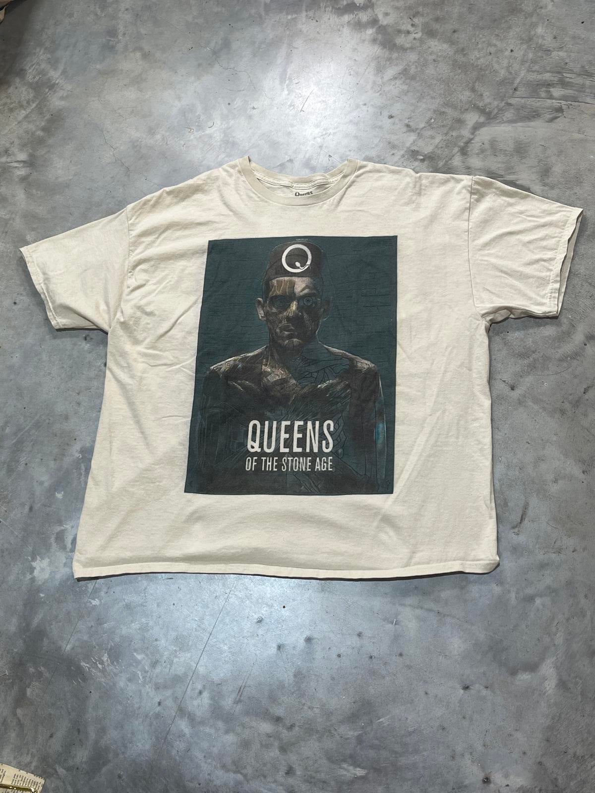 Queens Of The Stone Age Preowned 2XL T-shirt