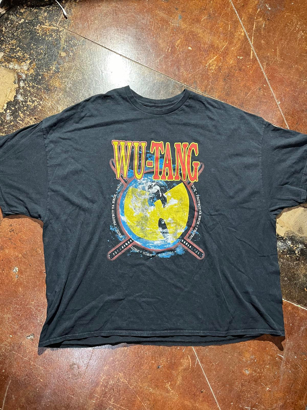 WU TANG Preowned 2XL Band T-shirt