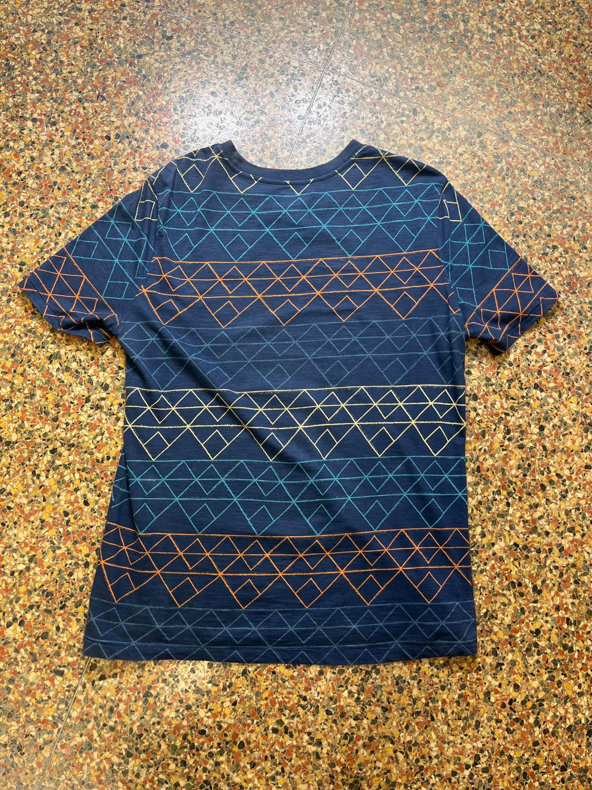 Patterned PreOwned Medium Shirt (90)