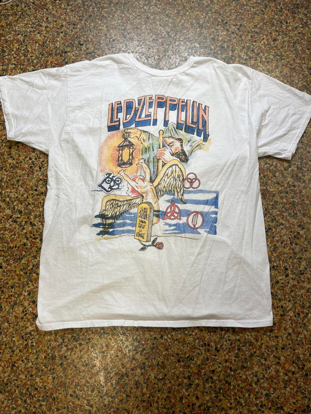 Led Zeppelin PreOwned 2XL Band tshirt
