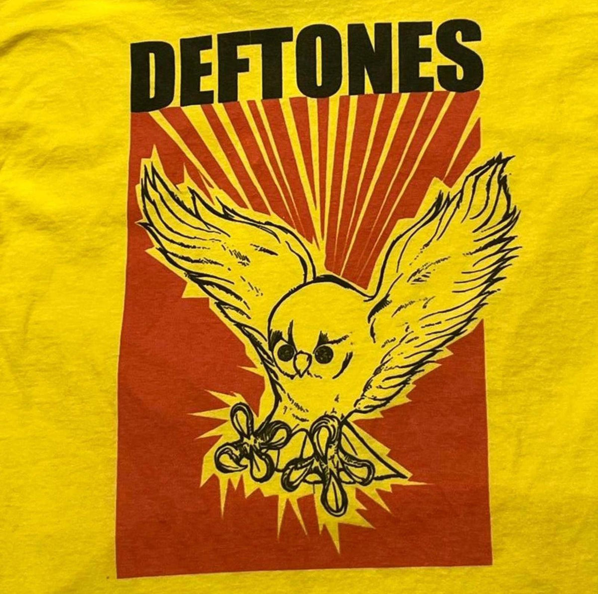 Deftones Preowned XL Band T-shirt