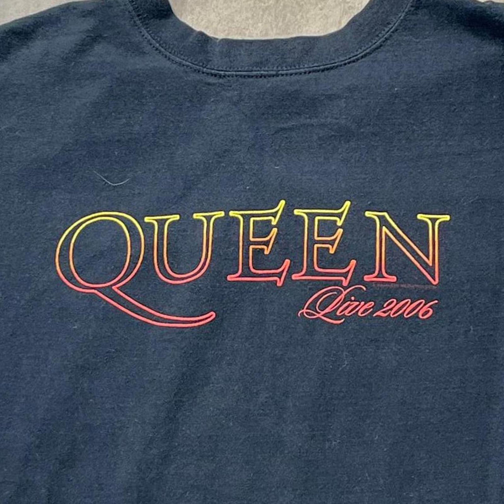 Queen Preowned Medium T-shirt