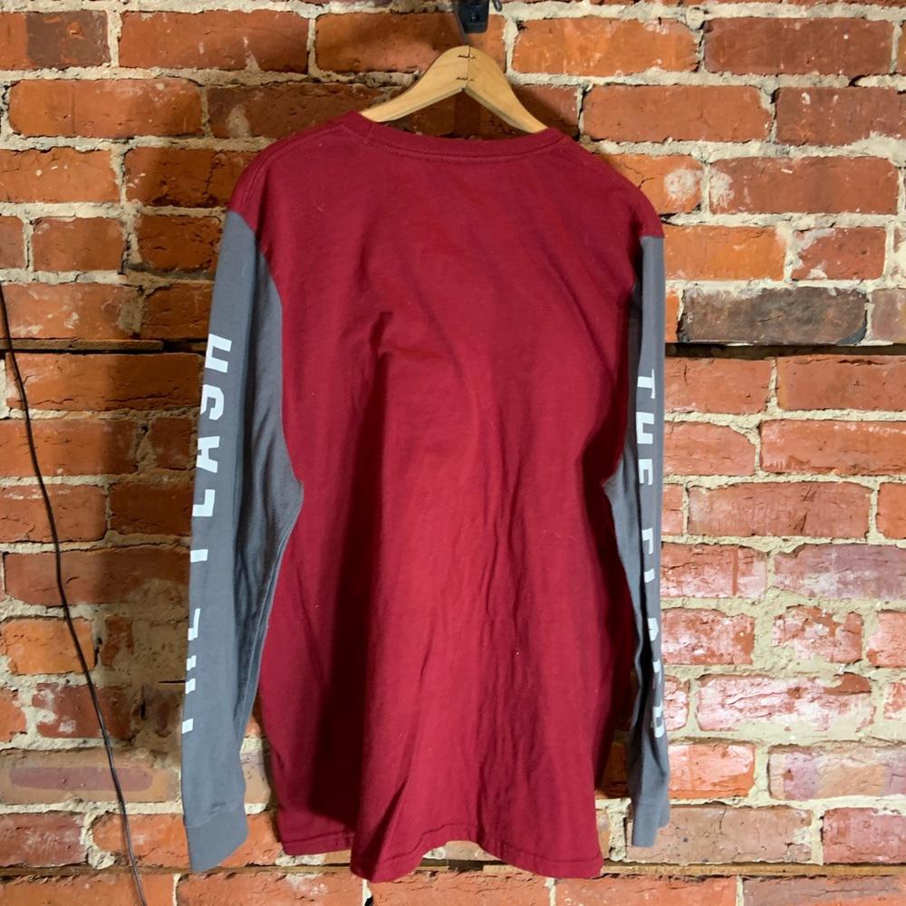 Flash 2XLarge red graphic preowned longsleeve tshirt