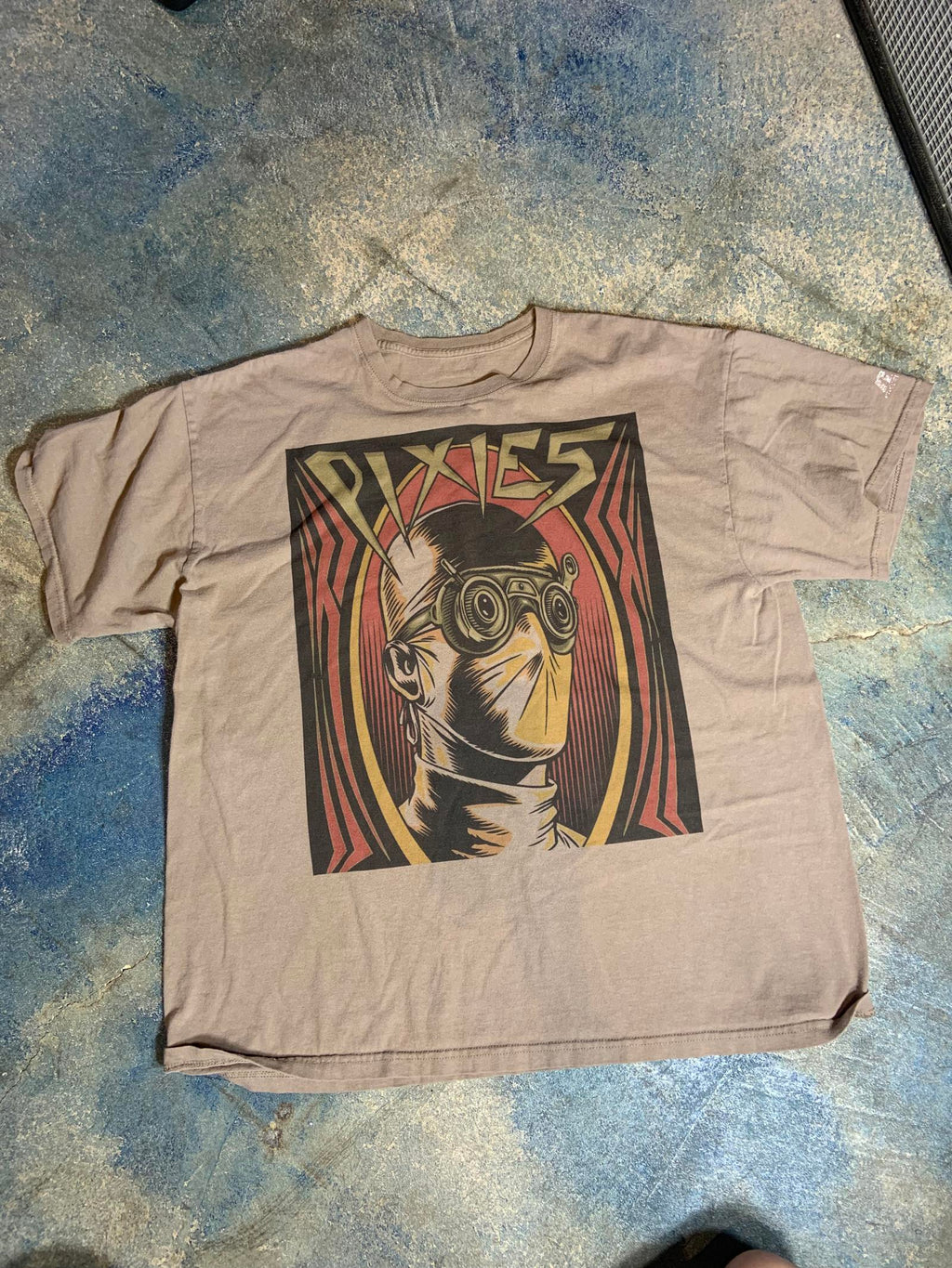 Pixies PreOwned XL BrownShirt