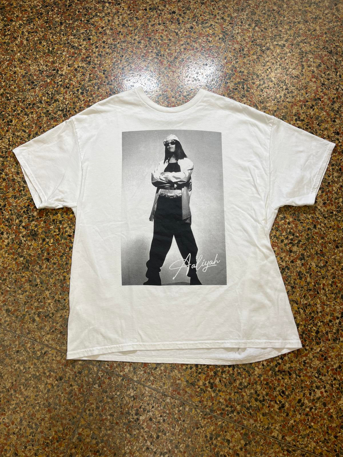 Aaliyah preowned XLG tshirt