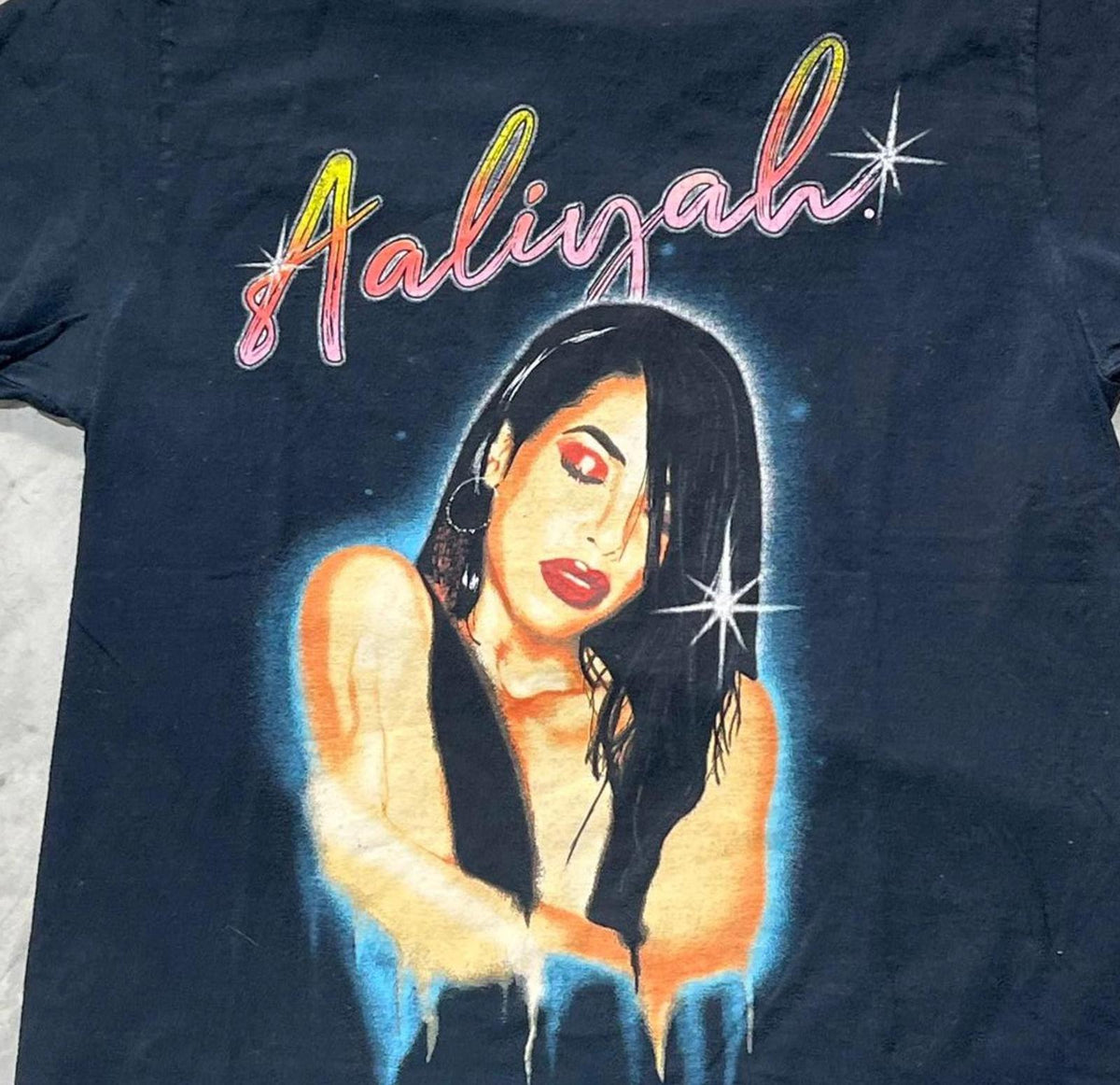 Aaliyah Preowned Medium T-shirt