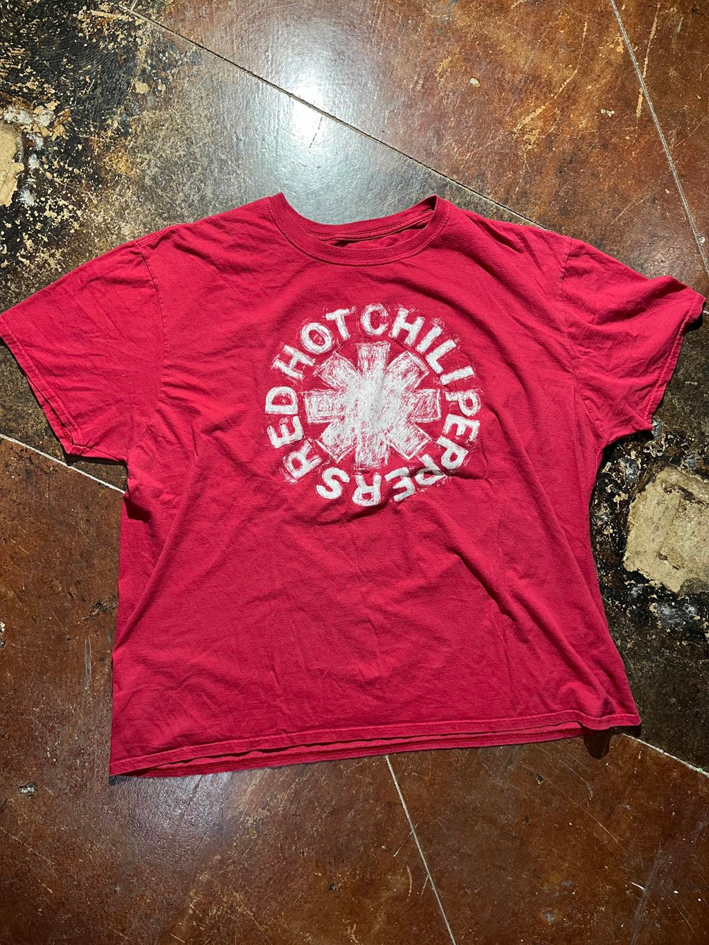 Red Hot Chili Peppers Preowned 2XL Band T-shirt