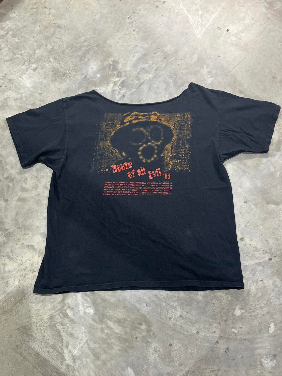 Motley Crue Preowned 2XL Band T-shirt