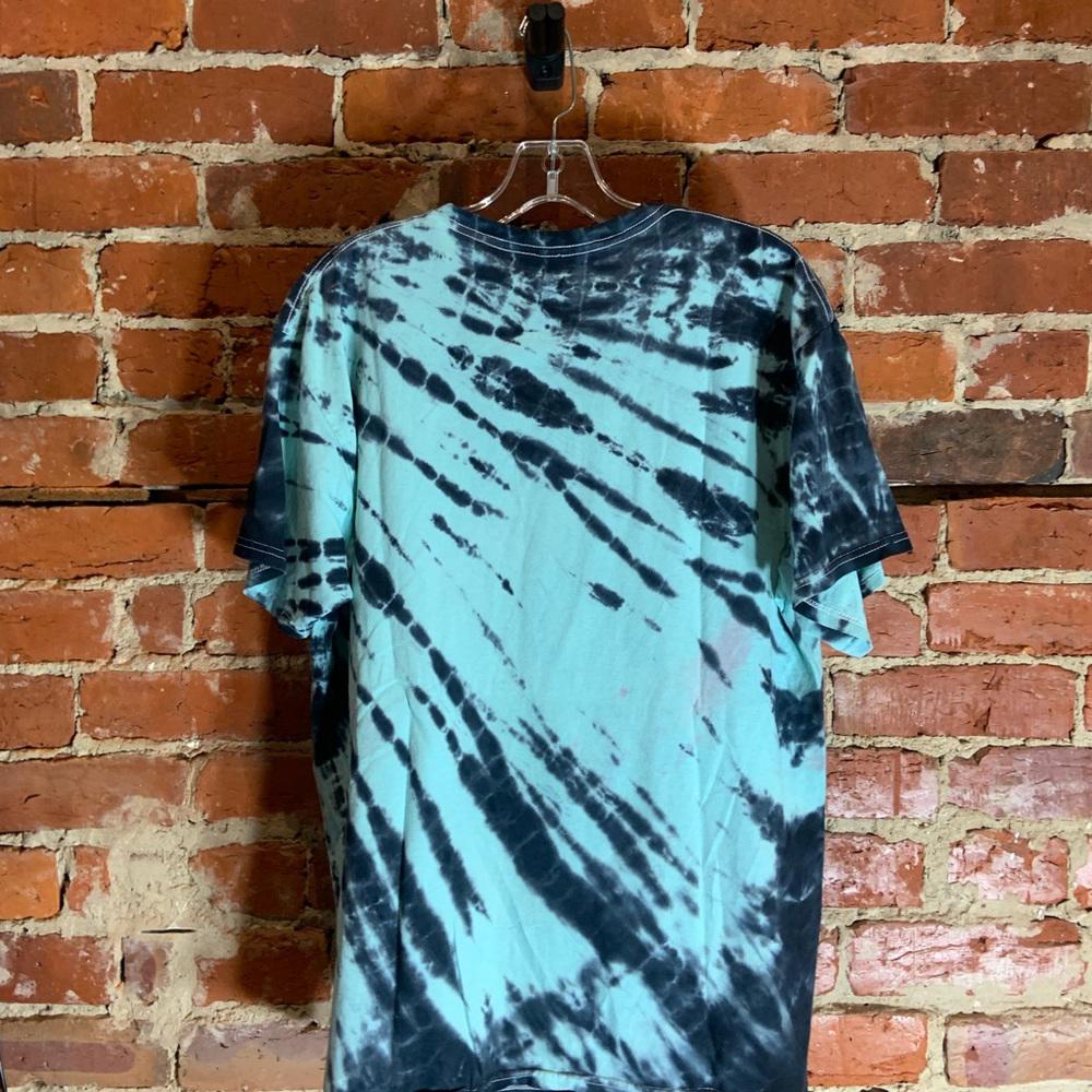 Aaliyah large tiedye blue graphic preowned T-shirt