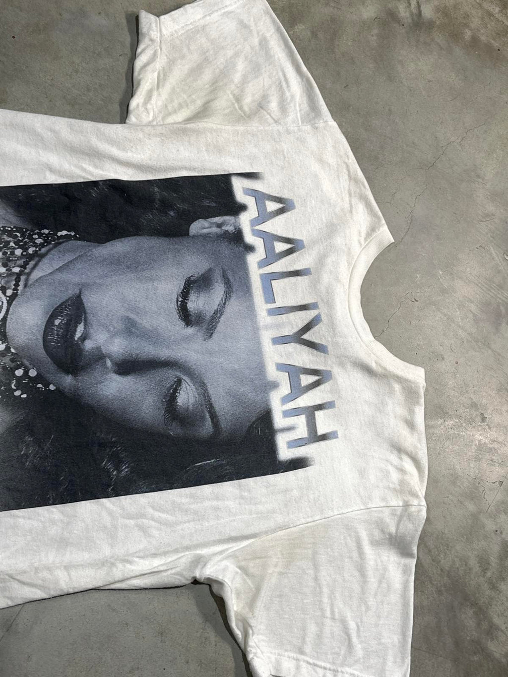 Aaliyah Preowned Medium Band T-shirt