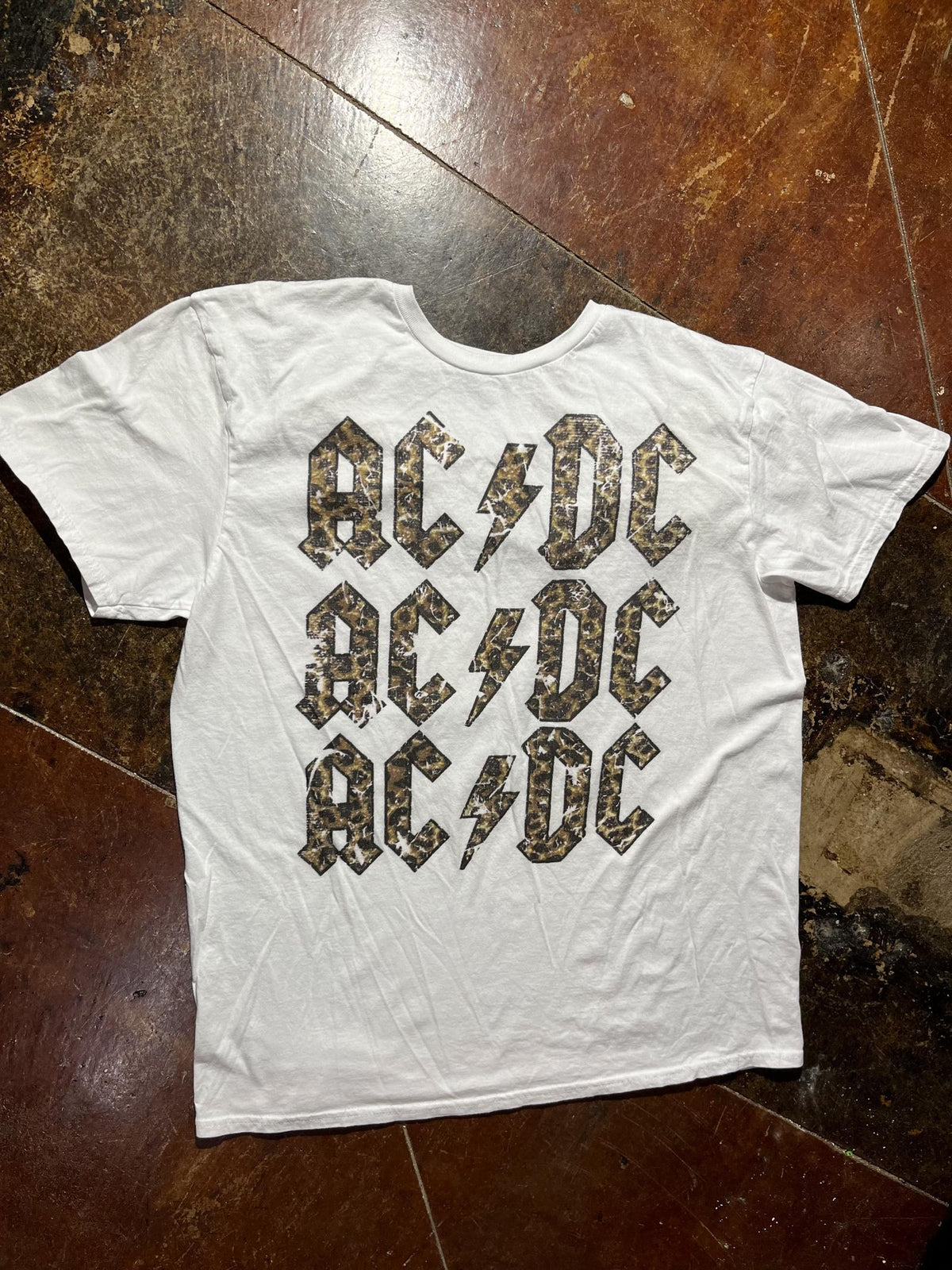 ACDC Preowned Large Band T-shirt