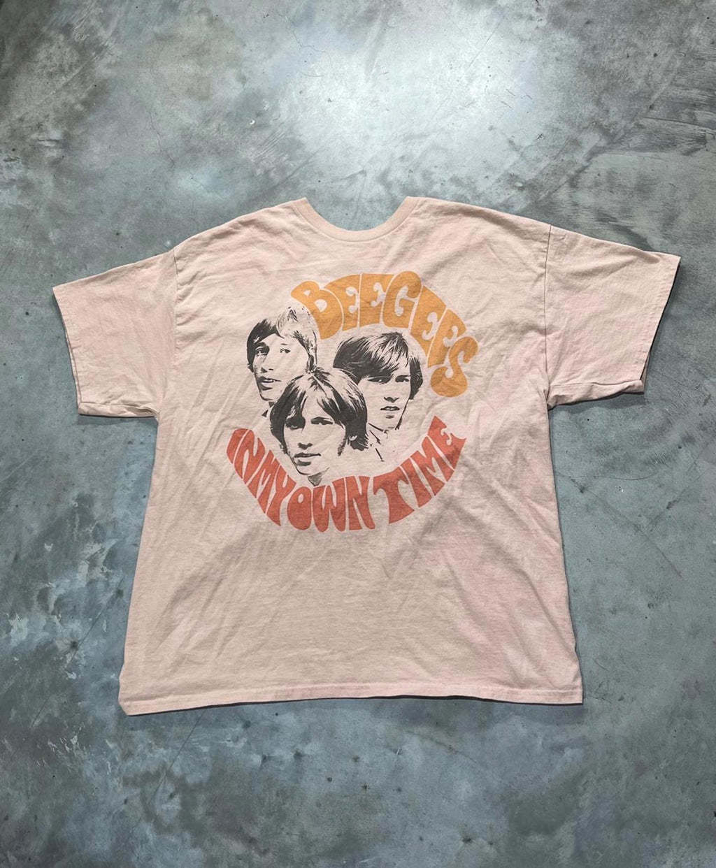 Beegees Preowned XL T-shirt