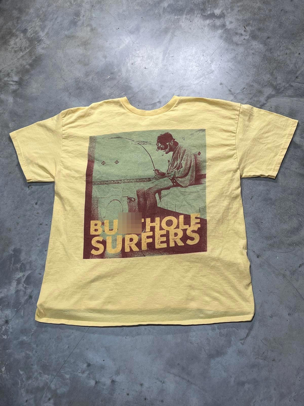 But**ole Surfers Preowned XL T-shirt