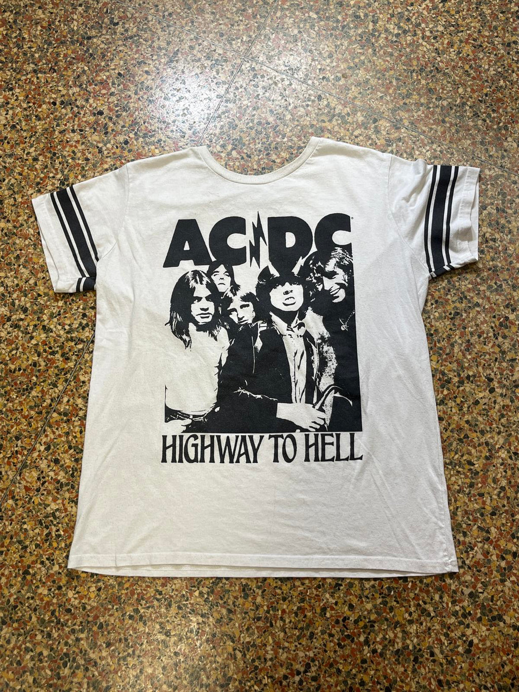AC/DC Preowned XLarge T-shirt