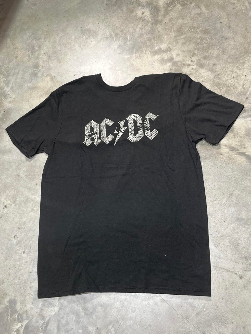 ACDC Preowned Large T-shirt