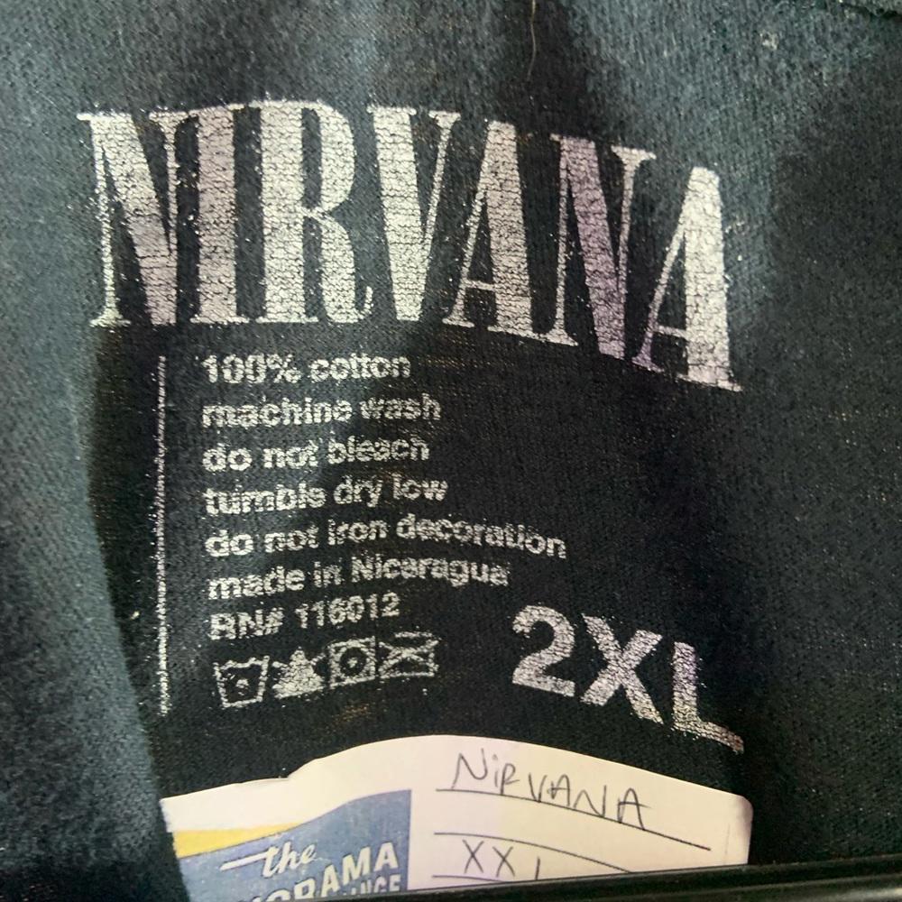 Nirvana 2XLarge black graphic vintage T-shirt