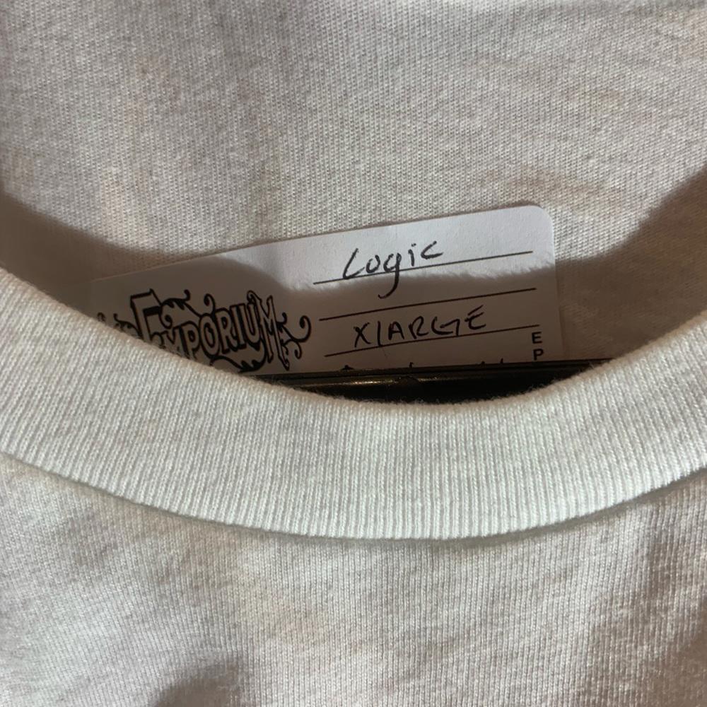 Logic Xlarge white graphic tour  T-shirt