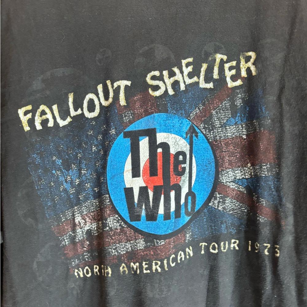 The who 2xlarge black graphic vintage preowned tshirt