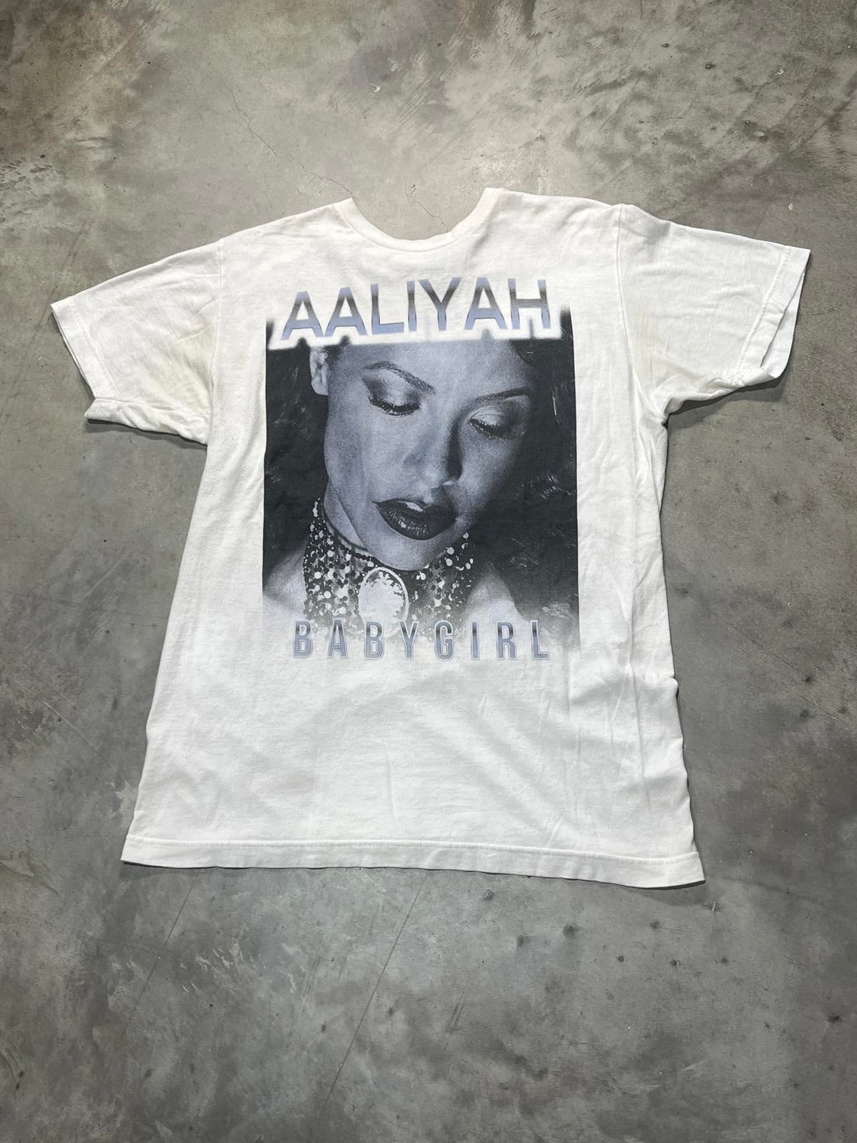 Aaliyah Preowned Medium Band T-shirt