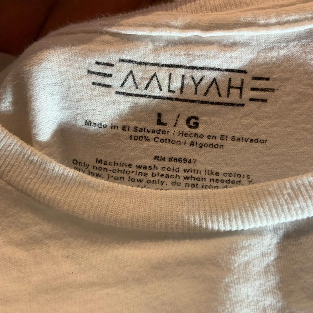 AAliyah large white graphic vintage T-shirt