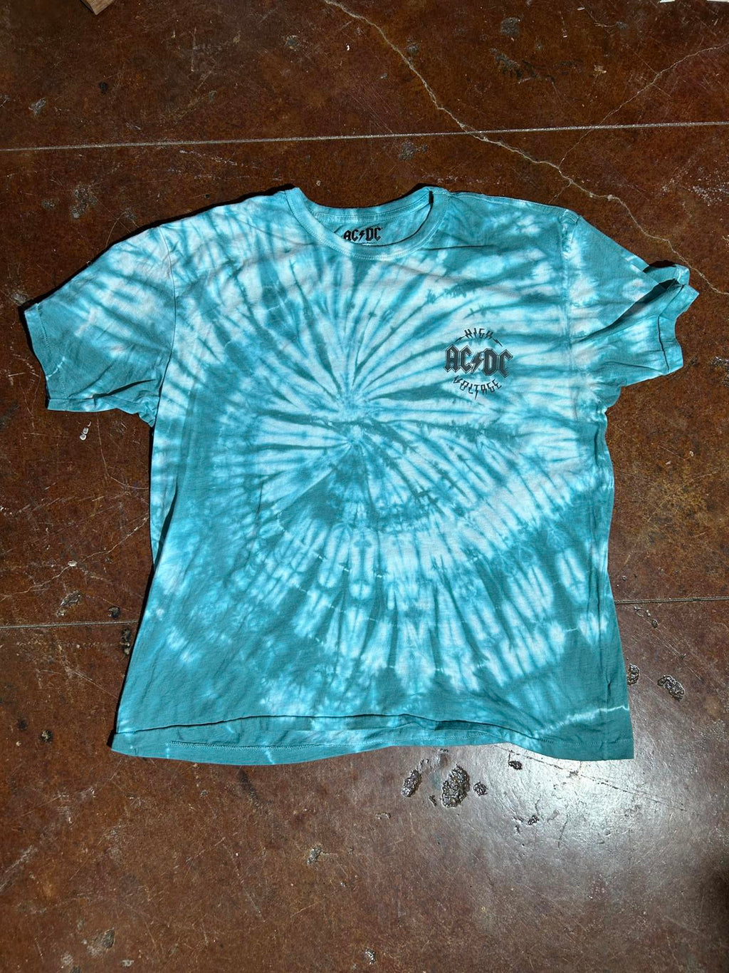 ACDC 1976 tour Preowned Large T-shirt