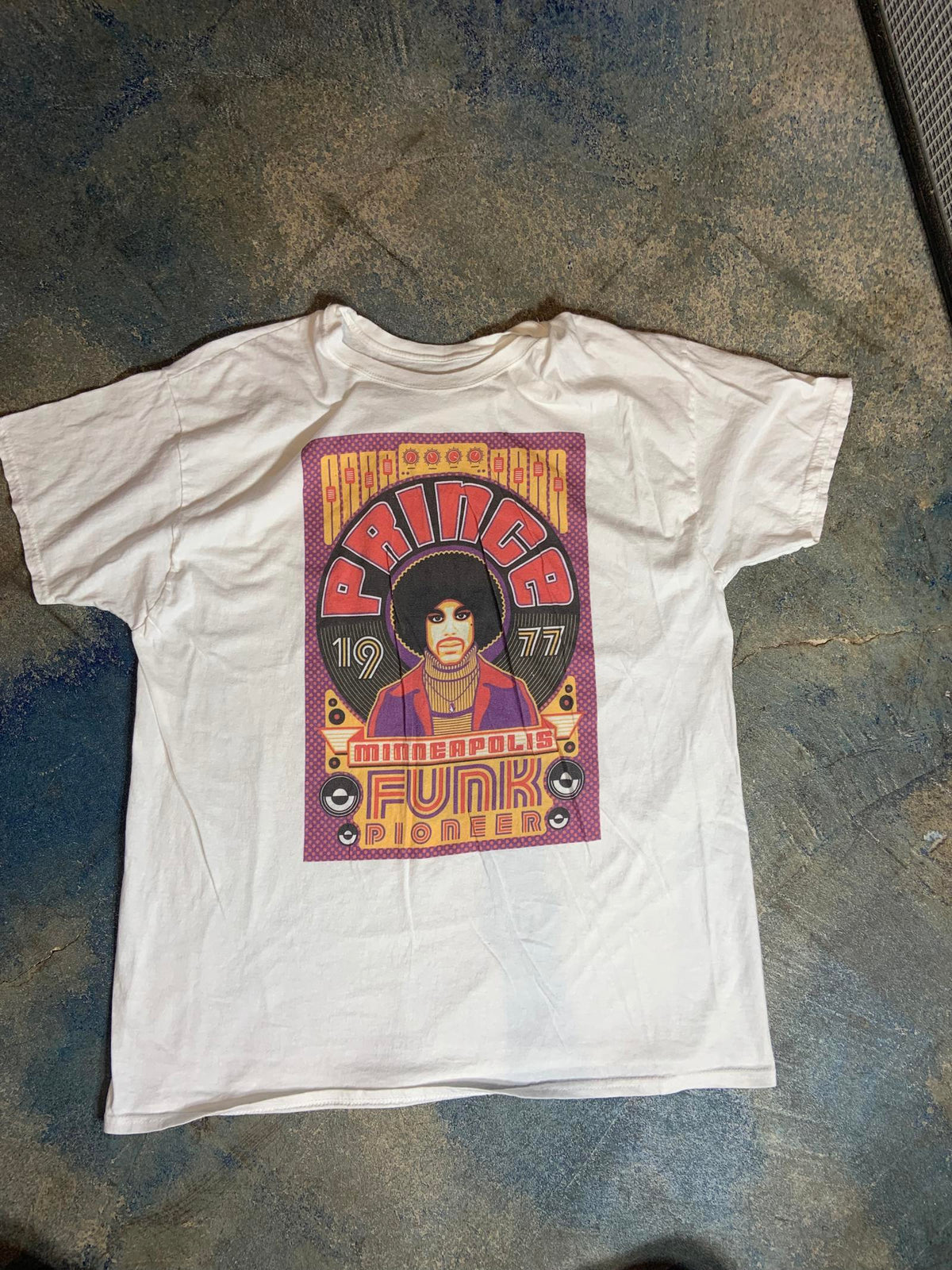 Prince PreOwned XL White Shirt