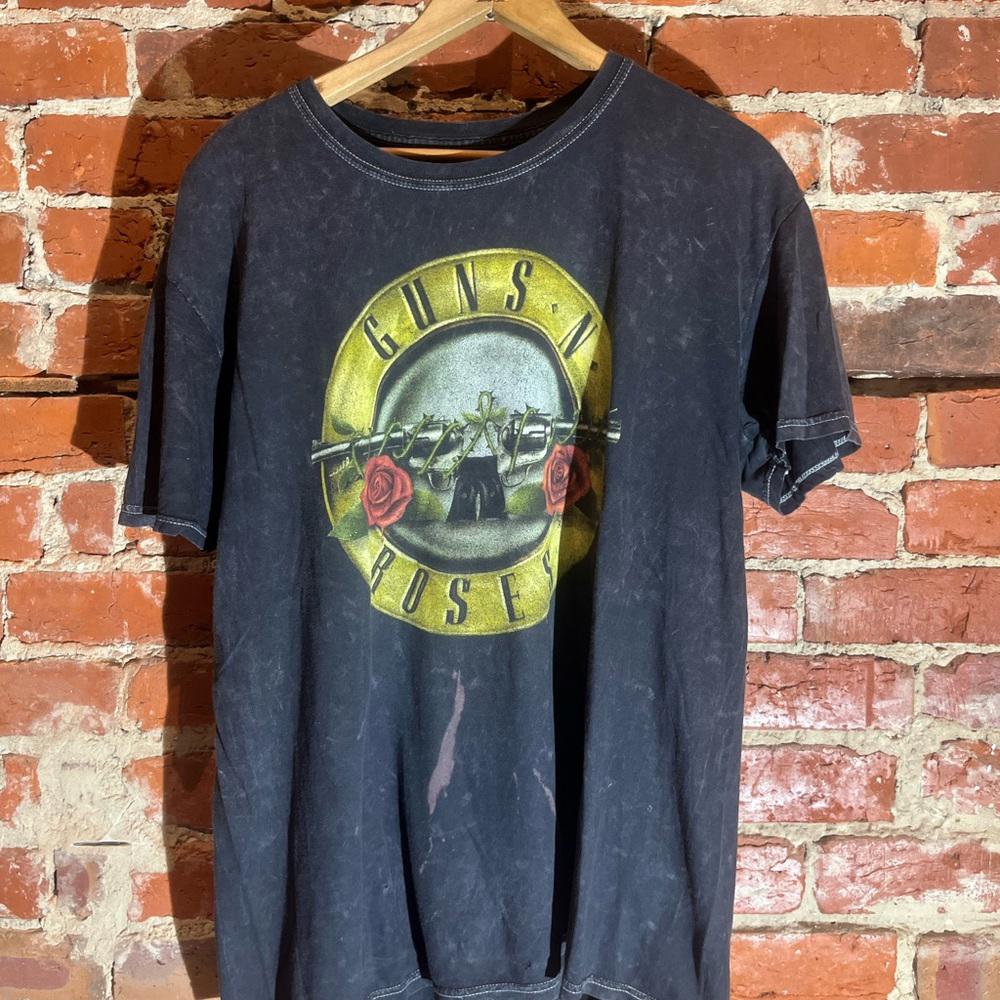 Guns & roses xlarge black graphic vintage preowned tshirt