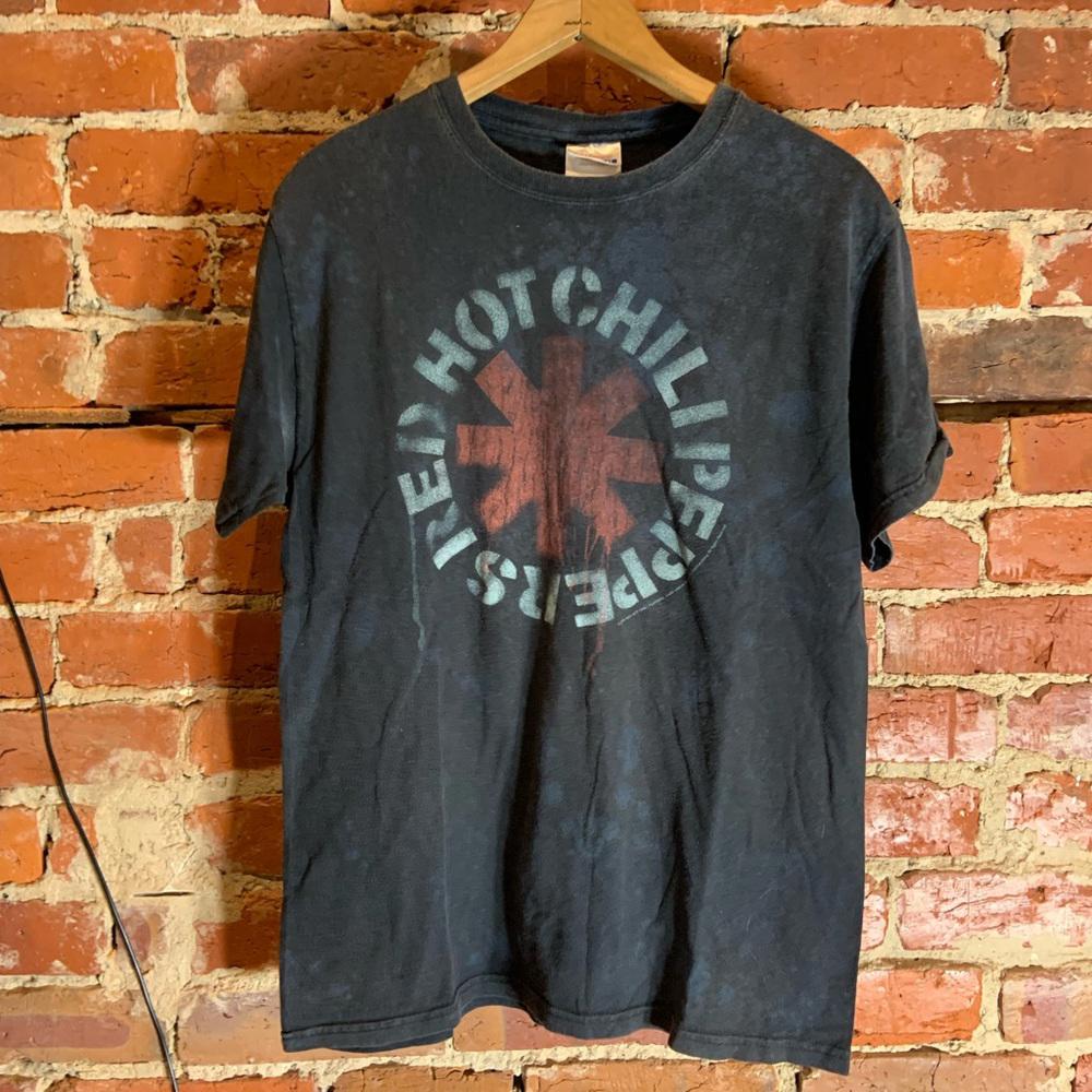 Red Hot Chili Peppers medium black graphic preowned T-shirt