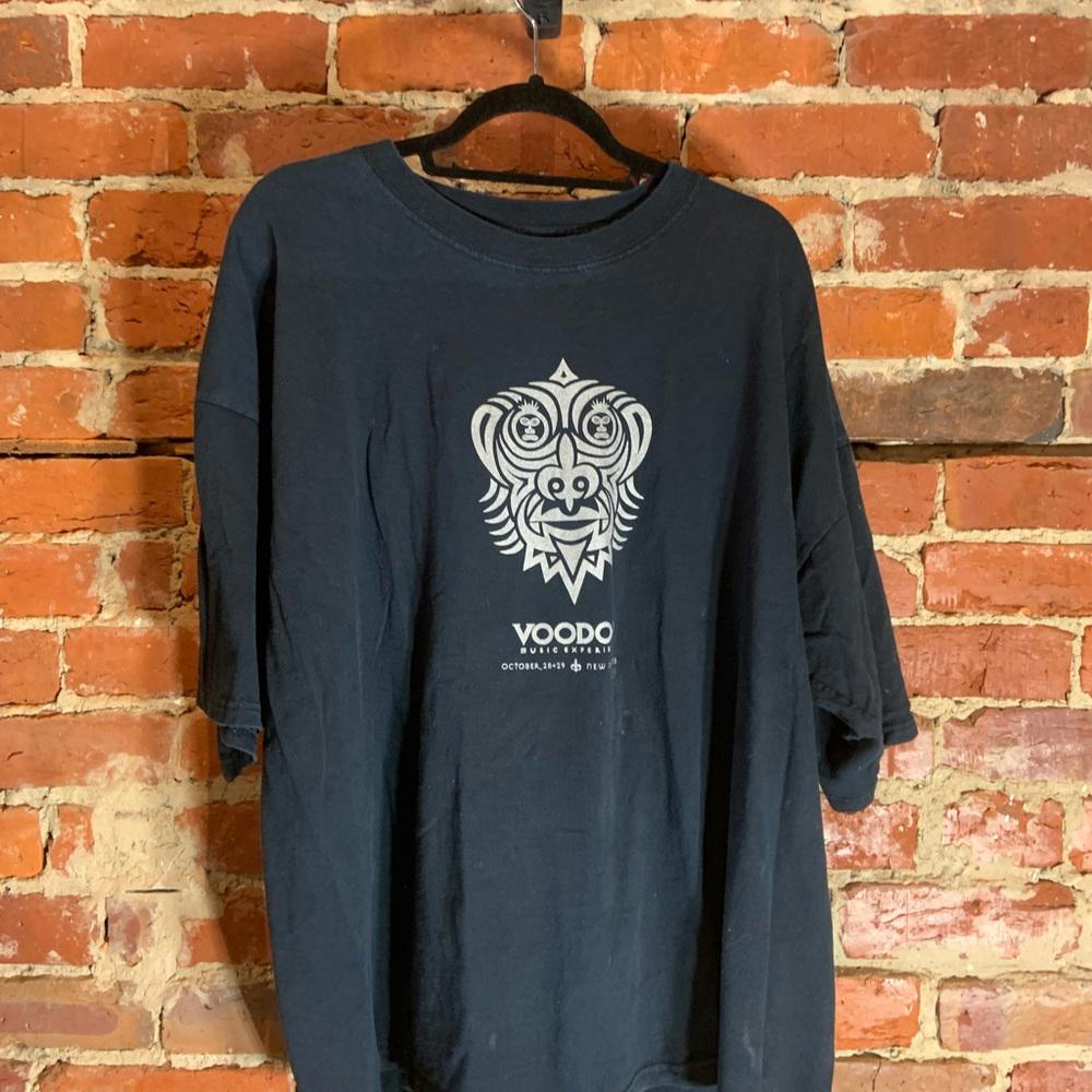 Voodoo 3xlarge black graphic preowned T-shirt