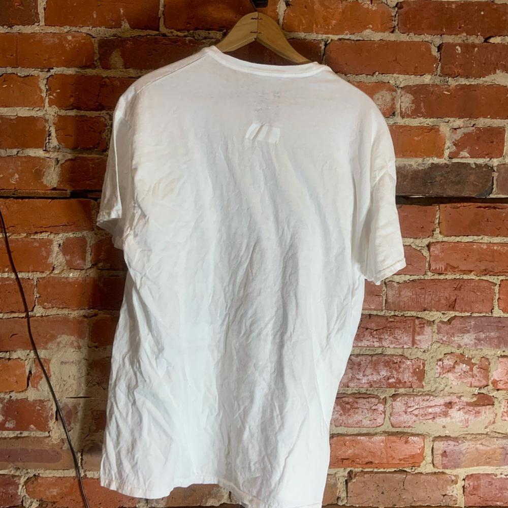 Lollapalooza Xlarge white graphic preowned T-shirt
