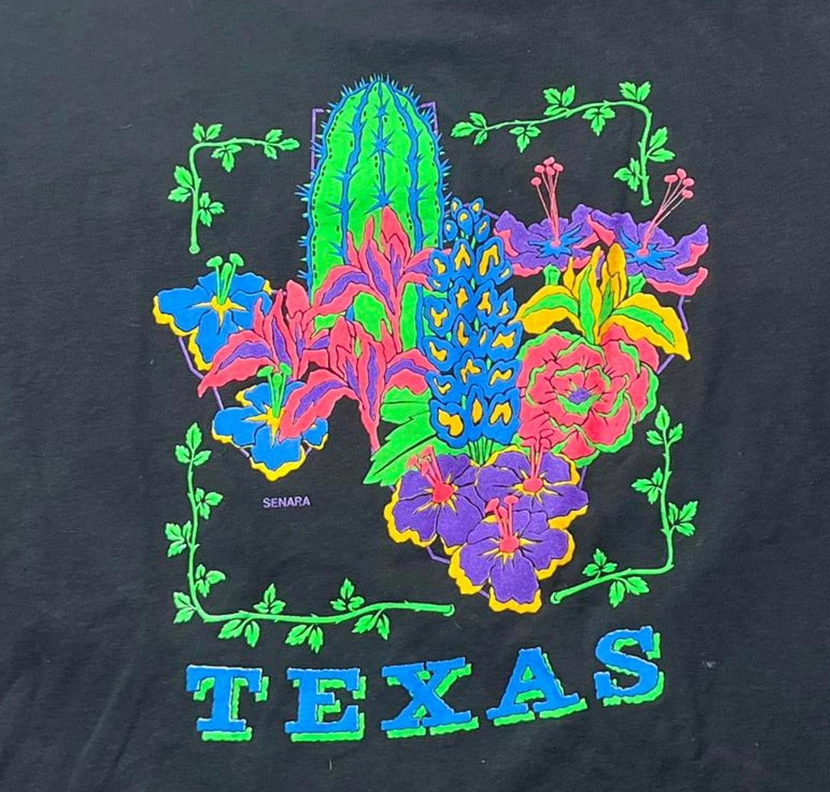 Senara, Texas Preowned XL T-shirt
