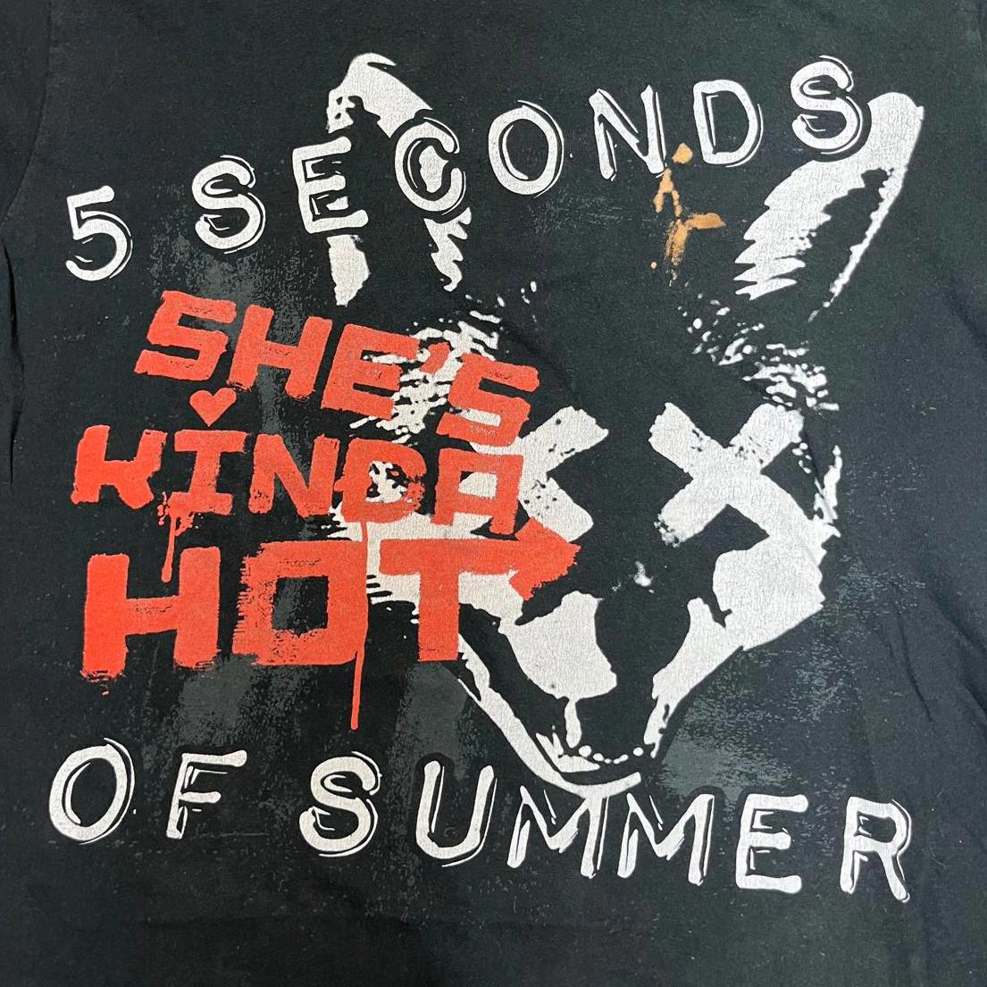 5 Seconds Of Summer preowned tshirt