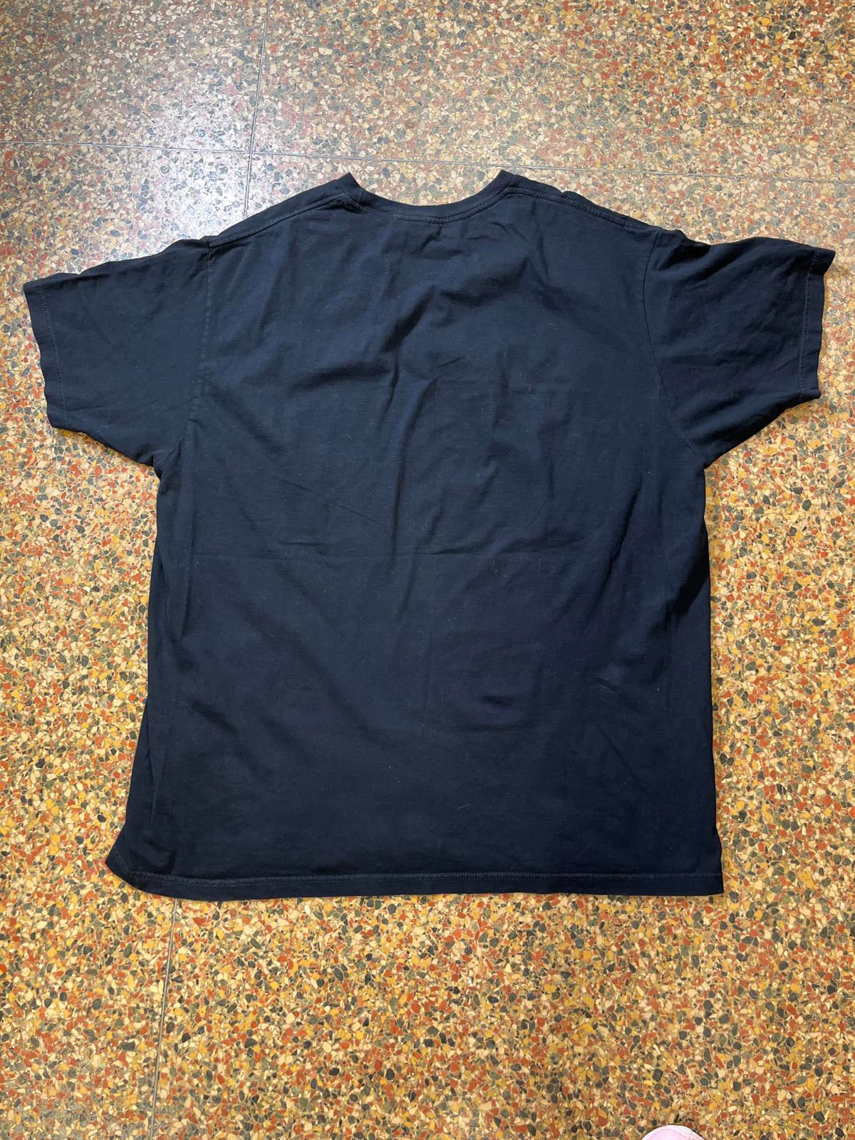 21 pilots Preowned XLG T-shirt