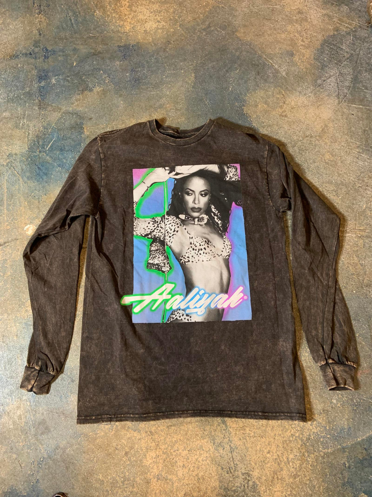 Aaliyah Preowned Medium Long Sleeve T-shirt