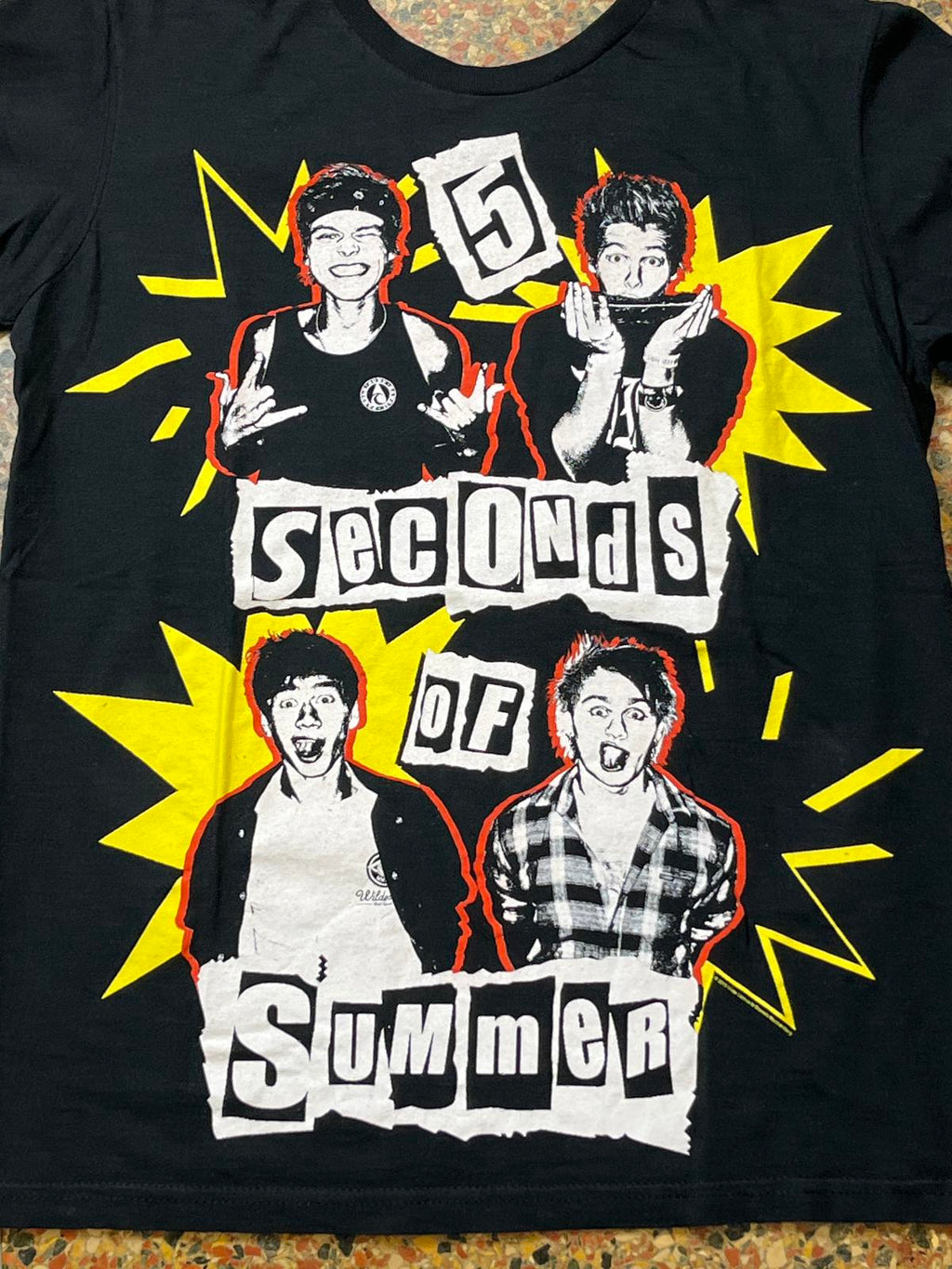 5 seconds of summer Small PreOwned Graphic T-Shirt