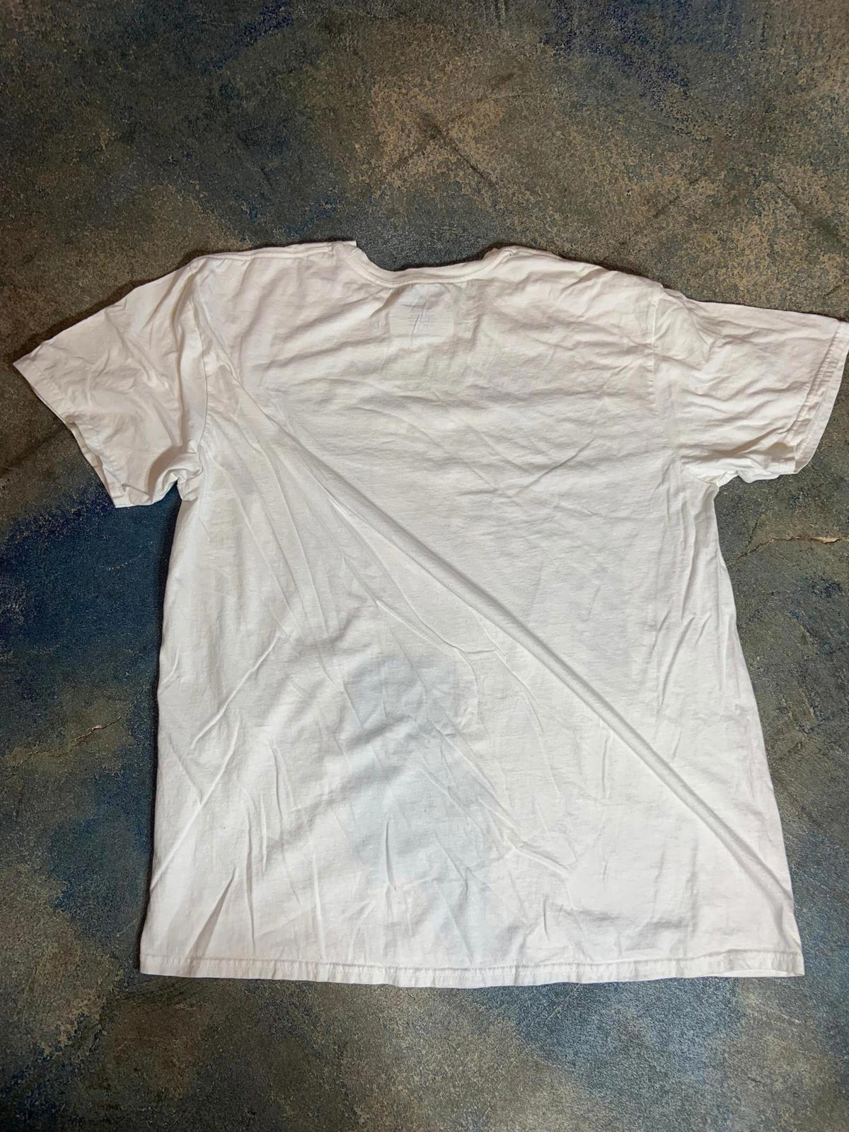 Queens of the Stone Age PreOwned XL White Shirt