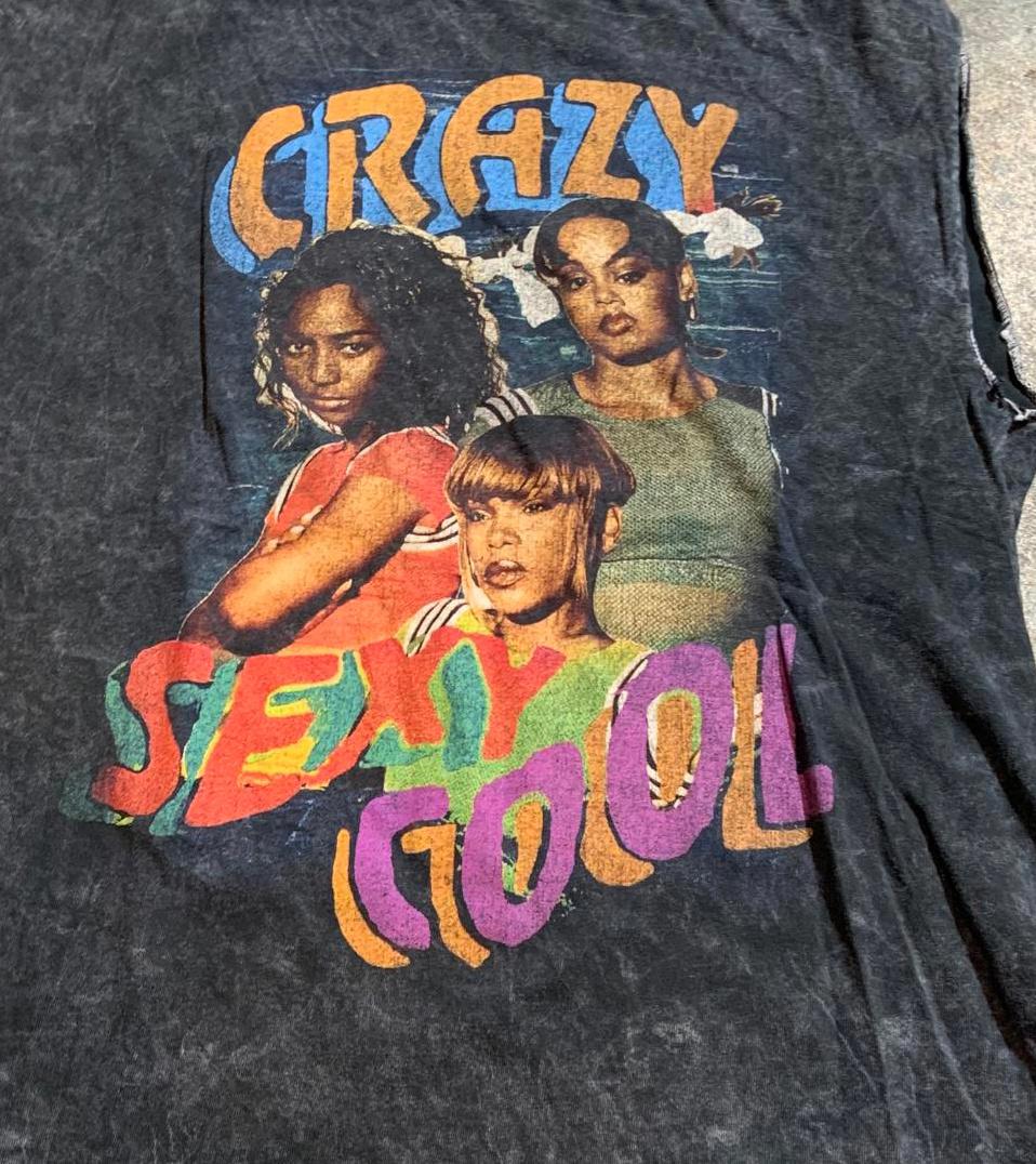 TLC Preowned XLarge T-shirt